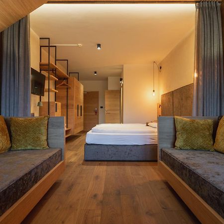 Hotel Krondlhof Брунико Екстериор снимка