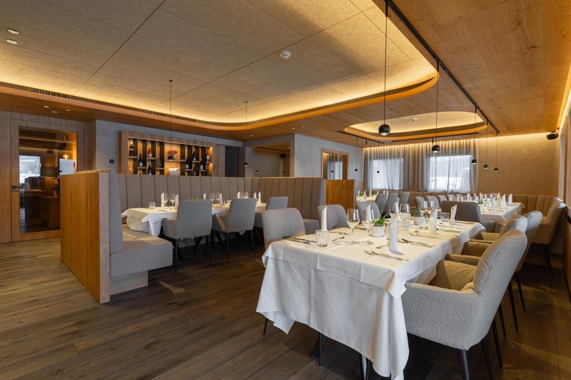 Hotel Krondlhof Брунико Екстериор снимка